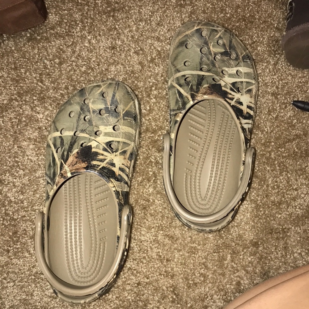 Camo crocs